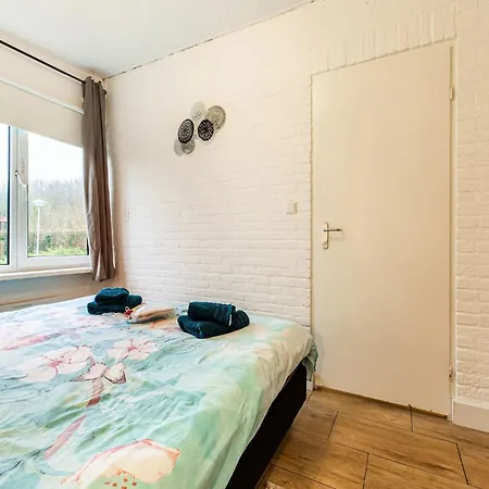 Feriehus In Near Noordwijkerhout